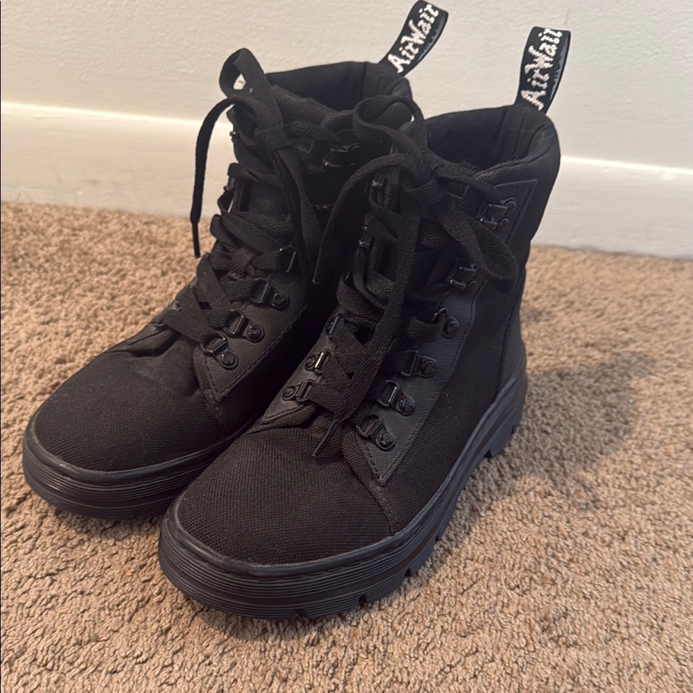 Doc martens EUC size 7-7.5 - Picture 2 of 5